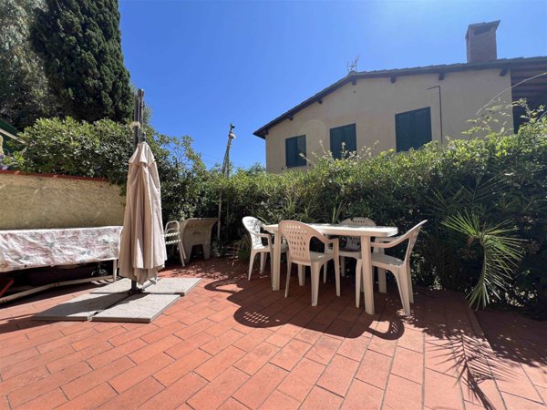 appartamento a Castagneto Carducci in zona Marina di Castagneto Carducci