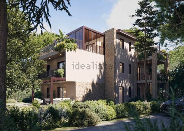 casa indipendente a Castagneto Carducci in zona Marina di Castagneto Carducci