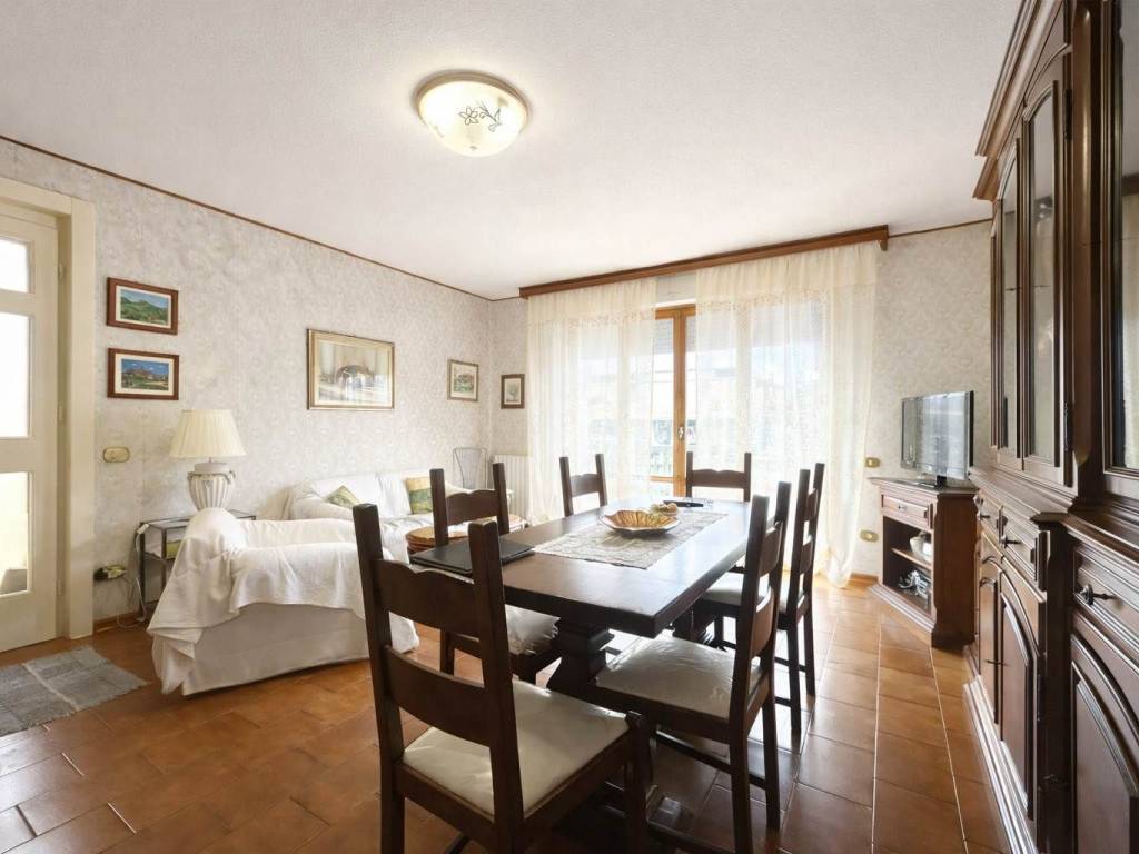 appartamento in vendita a Castagneto Carducci in zona Donoratico