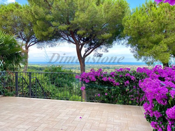 casa indipendente in vendita a Castagneto Carducci in zona Bolgheri