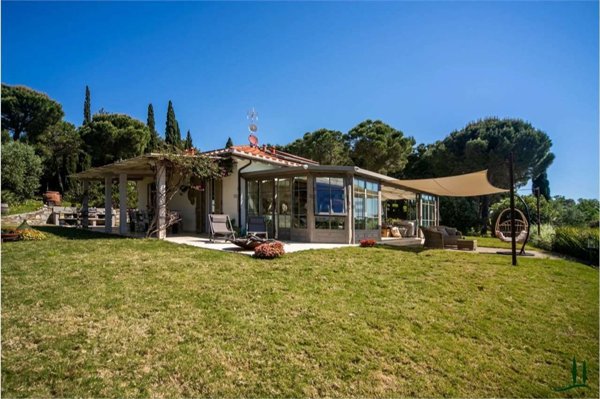 casa indipendente in vendita a Castagneto Carducci