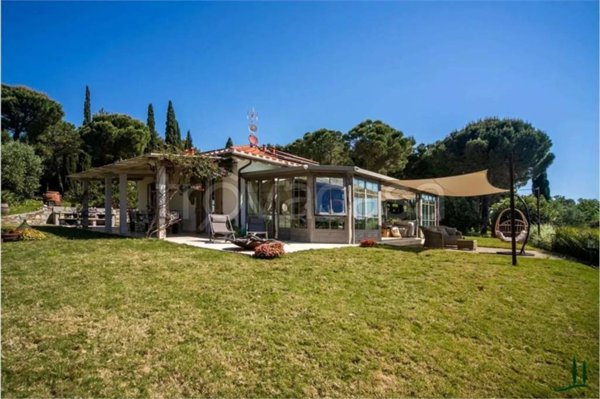 casa indipendente in vendita a Castagneto Carducci in zona Bolgheri