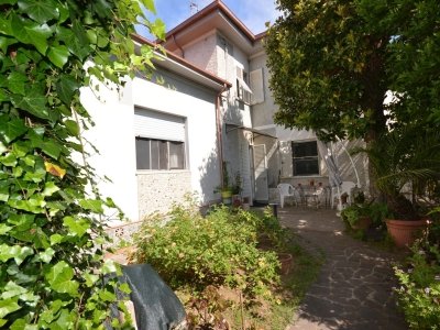 casa indipendente in vendita a Castagneto Carducci