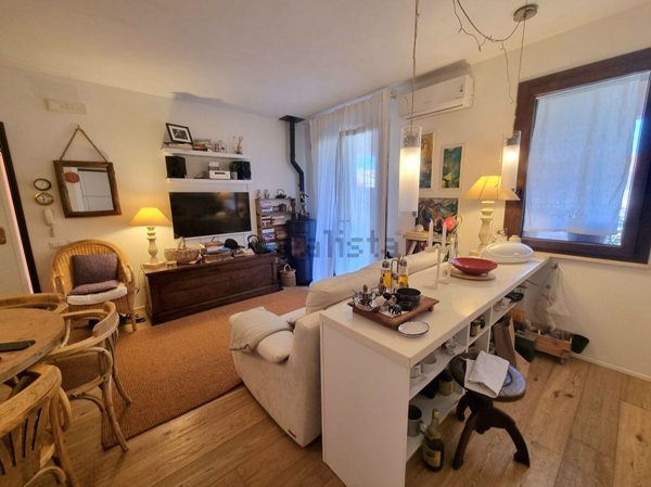 appartamento a Castagneto Carducci in zona Marina di Castagneto Carducci