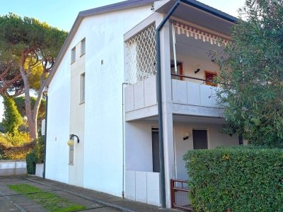 appartamento a Castagneto Carducci in zona Marina di Castagneto Carducci