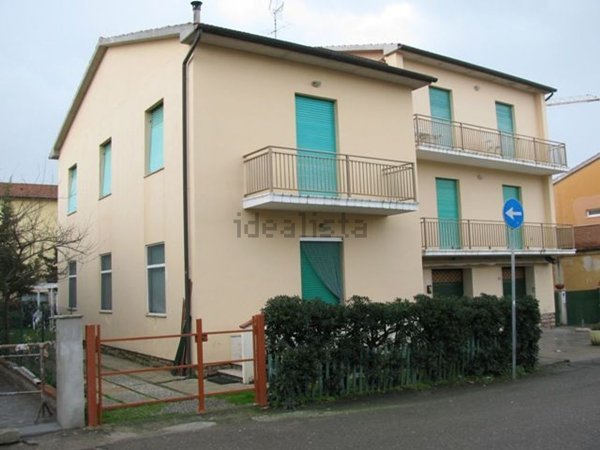 appartamento a Castagneto Carducci in zona Marina di Castagneto Carducci