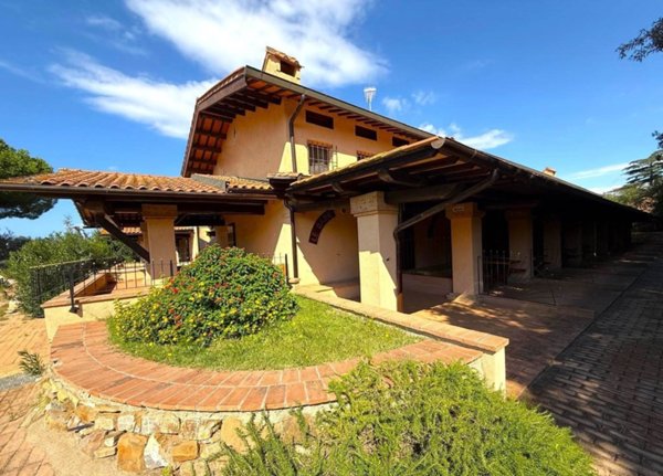 casa indipendente in vendita a Castagneto Carducci in zona Bolgheri