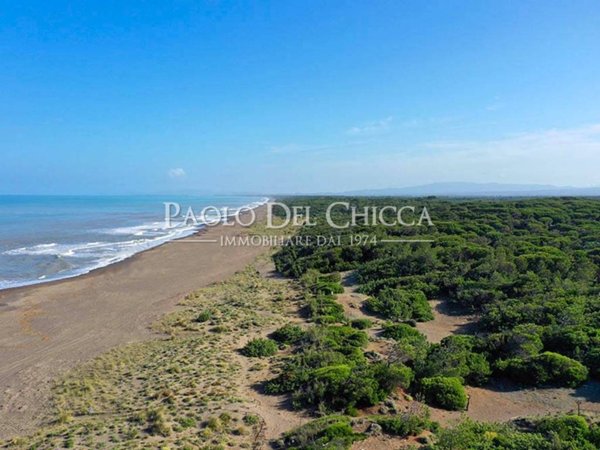 casa indipendente a Castagneto Carducci in zona Marina di Castagneto Carducci