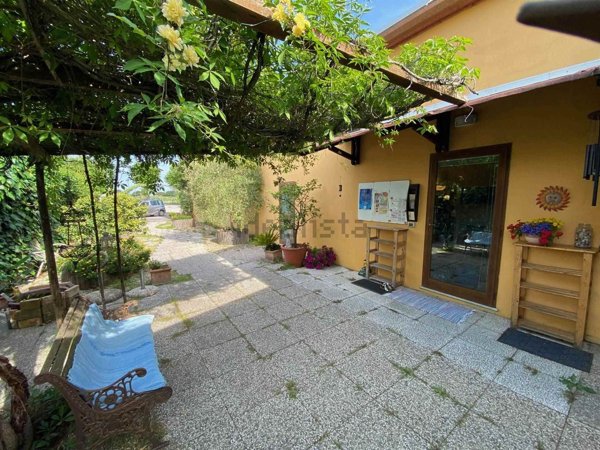 quadrivano in vendita a Castagneto Carducci in zona Donoratico