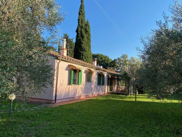casa indipendente in vendita a Castagneto Carducci