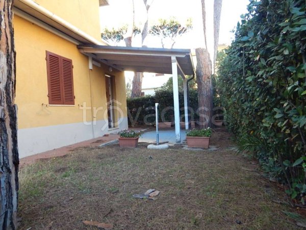 appartamento a Castagneto Carducci in zona Marina di Castagneto Carducci