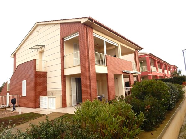 appartamento a Castagneto Carducci in zona Marina di Castagneto Carducci