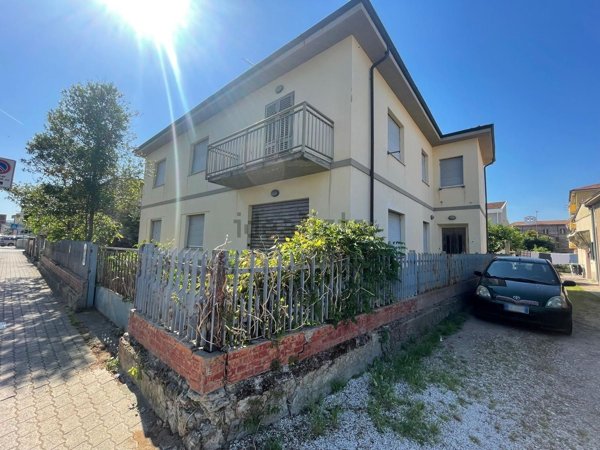 casa indipendente in vendita a Castagneto Carducci in zona Donoratico