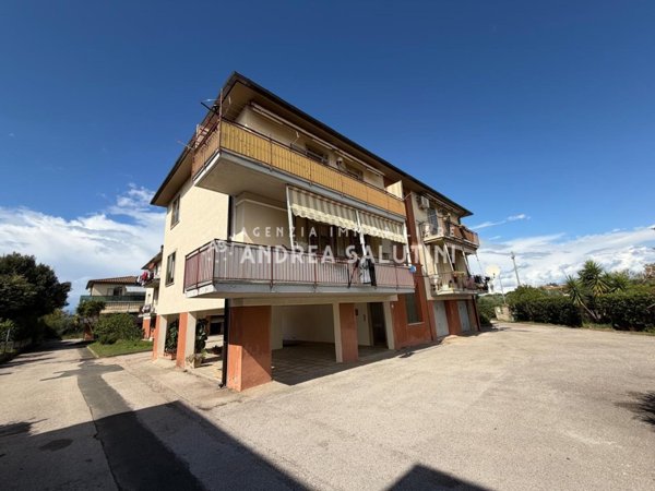 appartamento in vendita a Castagneto Carducci in zona Donoratico