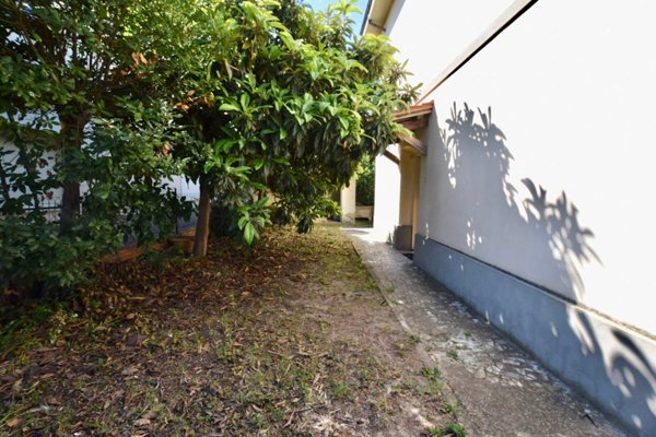 casa indipendente in vendita a Castagneto Carducci in zona Donoratico