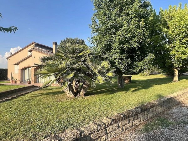 casa indipendente in vendita a Castagneto Carducci