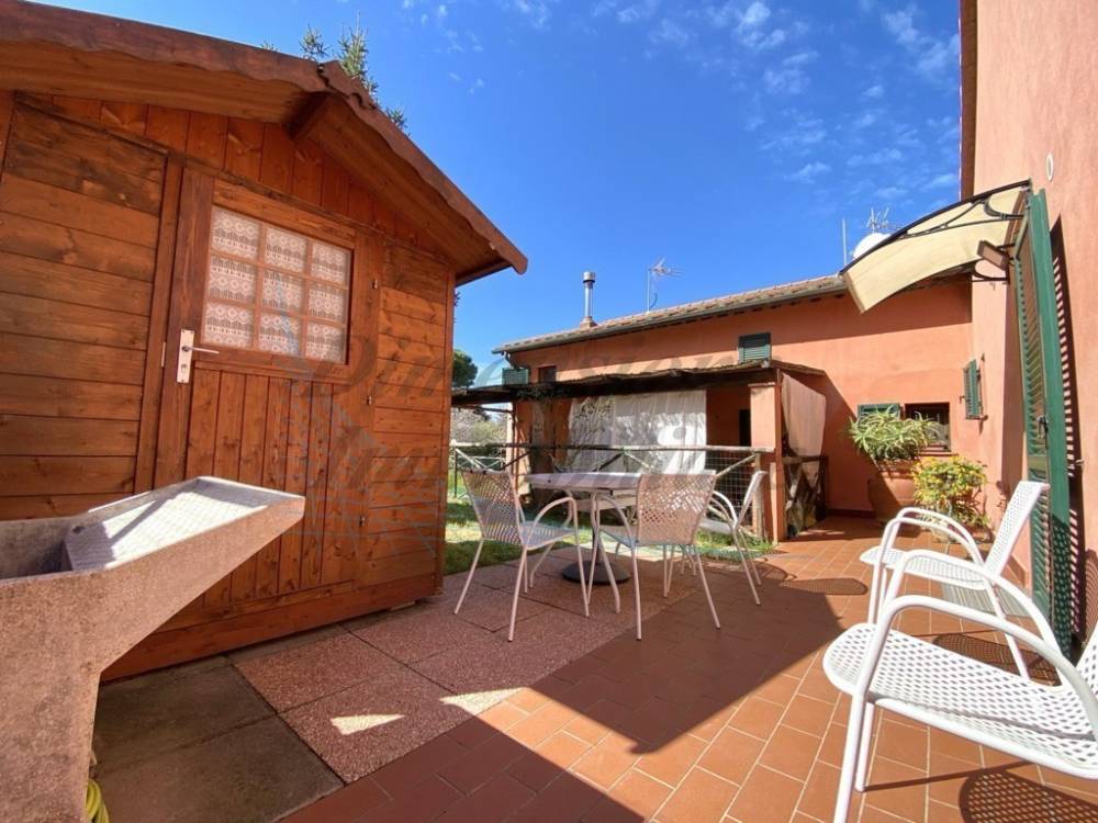 appartamento in vendita a Cecina