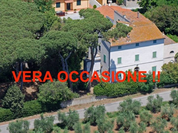 casa indipendente in vendita a Cecina