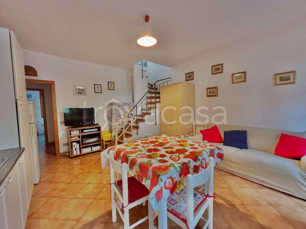 appartamento in vendita a Cecina