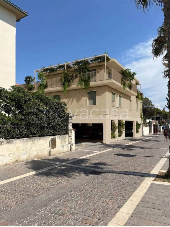 appartamento in vendita a Cecina