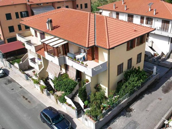 appartamento in vendita a Cecina