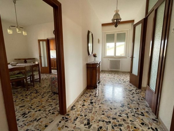 casa indipendente in vendita a Cecina