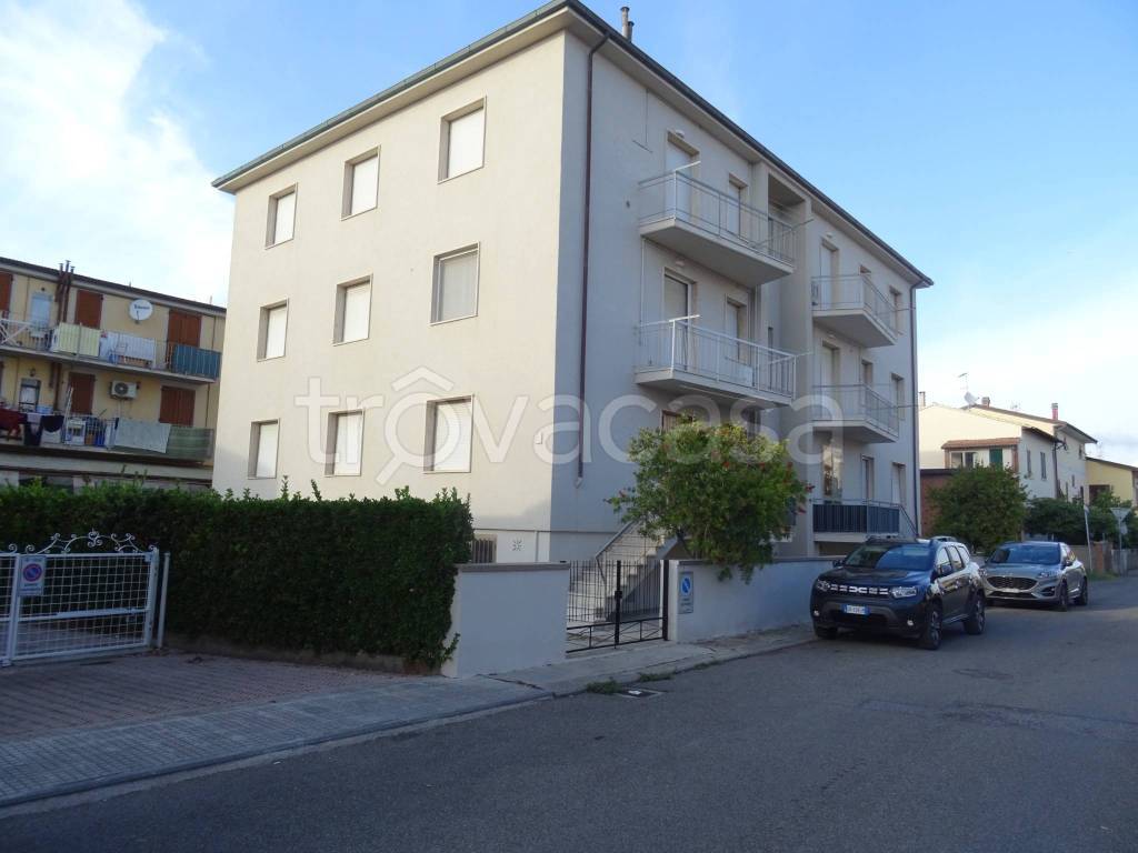 appartamento in vendita a Cecina