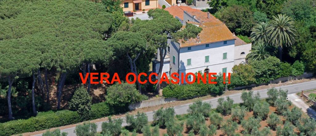 casa indipendente in vendita a Cecina