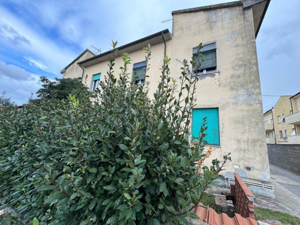 appartamento in vendita a Cecina