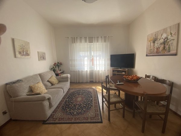 casa indipendente in vendita a Cecina