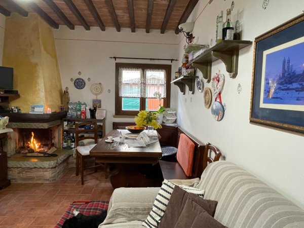 casa indipendente in vendita a Cecina