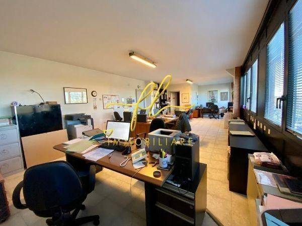 ufficio in vendita a Cecina