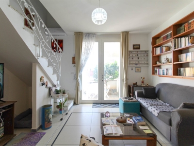 casa indipendente in vendita a Cecina