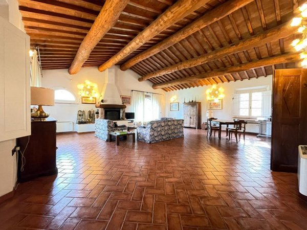 casa indipendente in vendita a Cecina