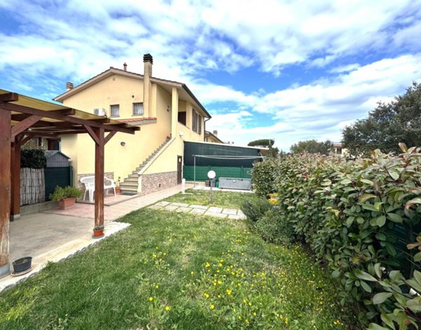 appartamento in vendita a Cecina