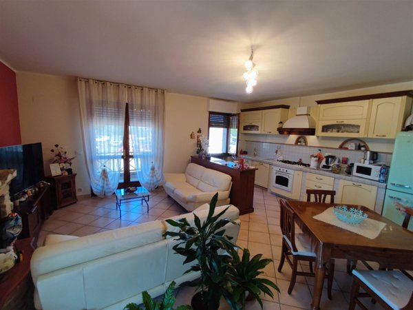 appartamento in vendita a Cecina