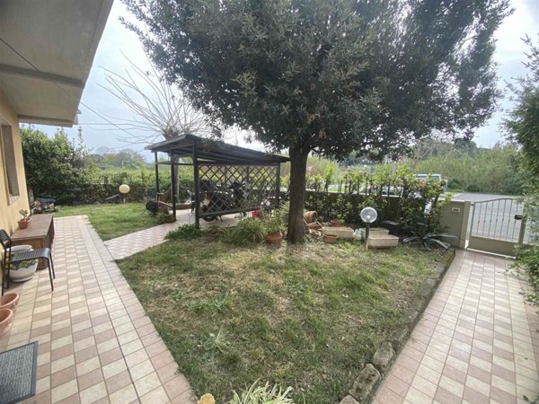 appartamento in vendita a Cecina