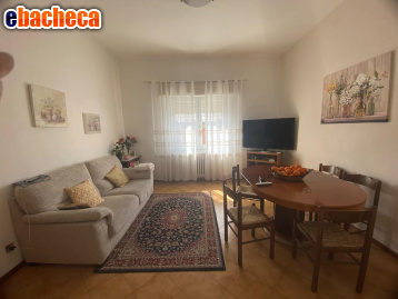 casa indipendente in vendita a Cecina