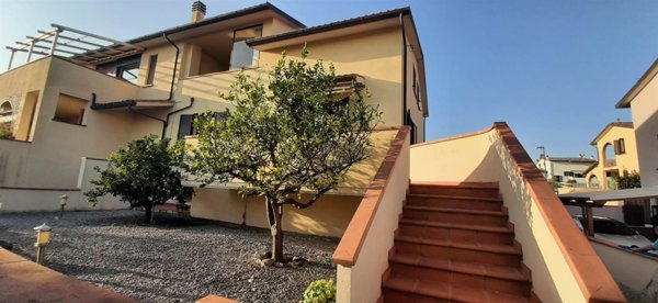 appartamento in vendita a Cecina