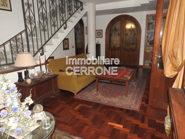 casa indipendente in vendita a Cecina