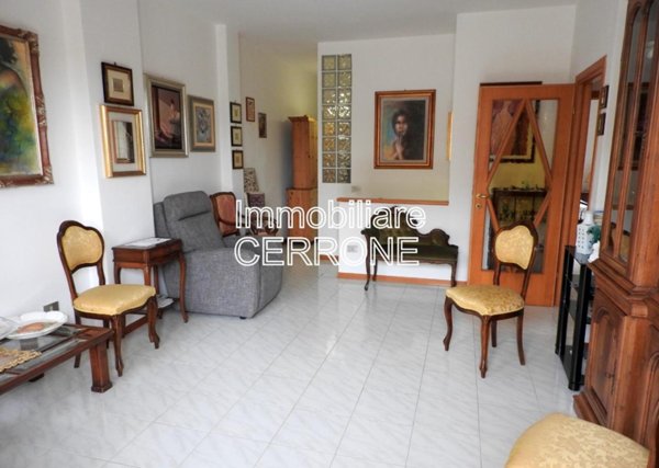 casa indipendente in vendita a Cecina