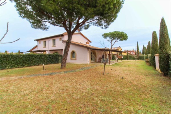 appartamento in vendita a Cecina