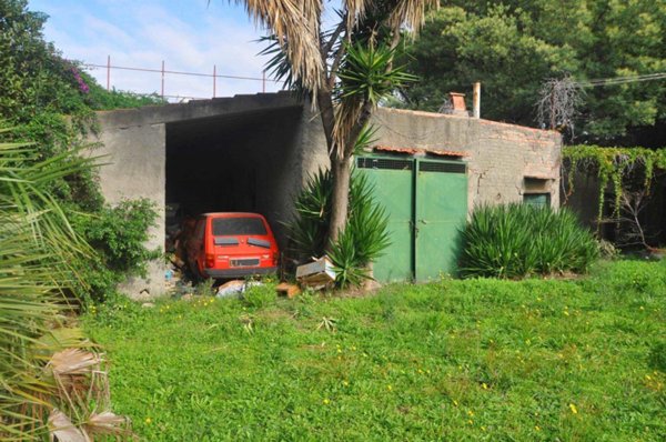 casa indipendente in vendita a Cecina