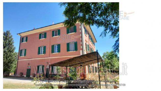 villa in vendita a Cecina