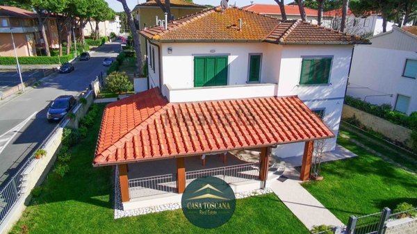 casa indipendente in vendita a Cecina