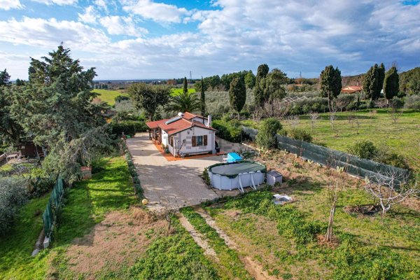 appartamento in vendita a Cecina