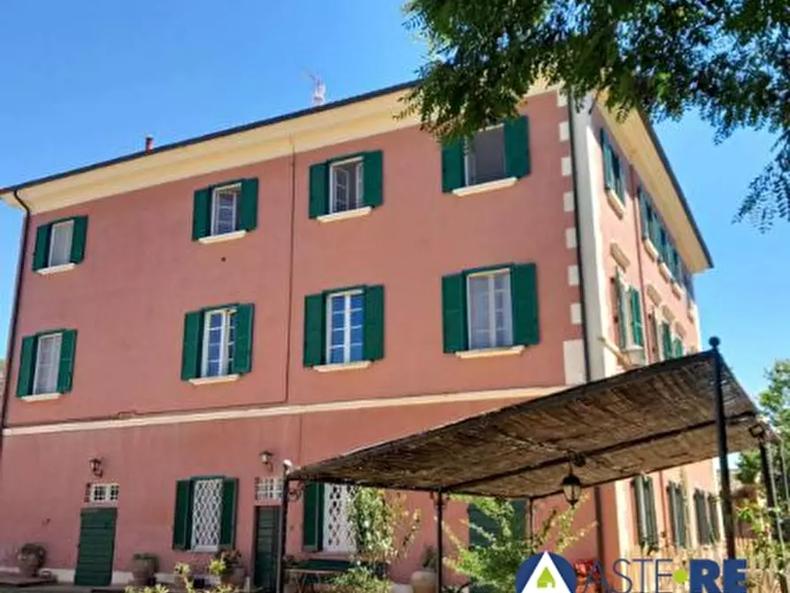 intera palazzina in vendita a Cecina