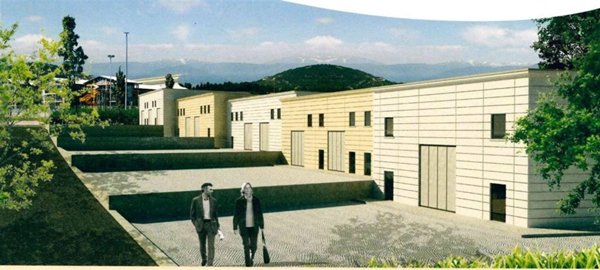 locale commerciale in vendita a Cecina