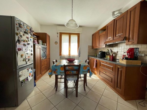 casa indipendente in vendita a Cecina