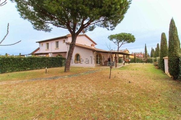 appartamento in vendita a Cecina